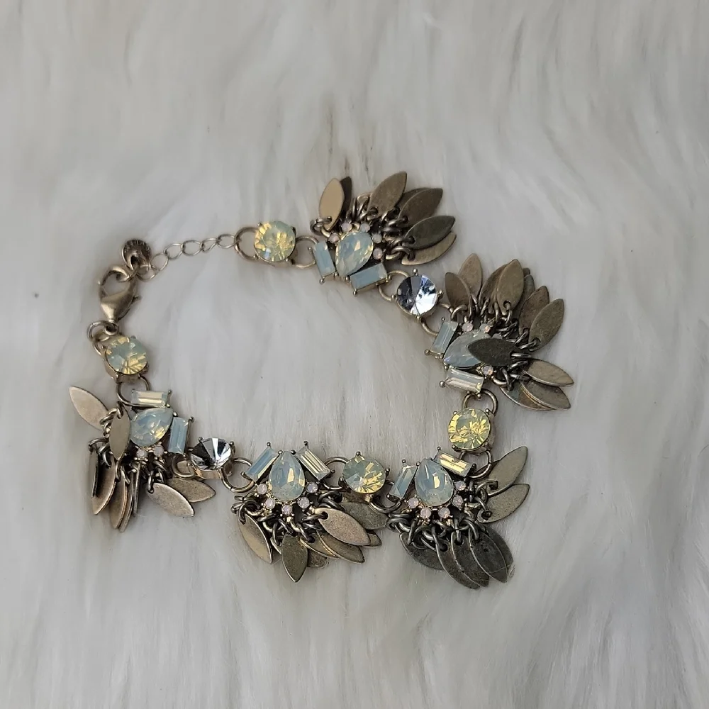 HALOGEN Opalescent Iridescent Glass Brass Tone Leaf Tassel Boho Fashion Bracelet